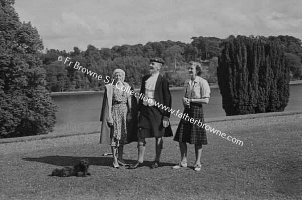 GLASLOUGH HOUSE  LEAVING FOR BOAT MRS BARNABY  SIR SHANE LESLIE  AND BARBARA VINCENT JONES